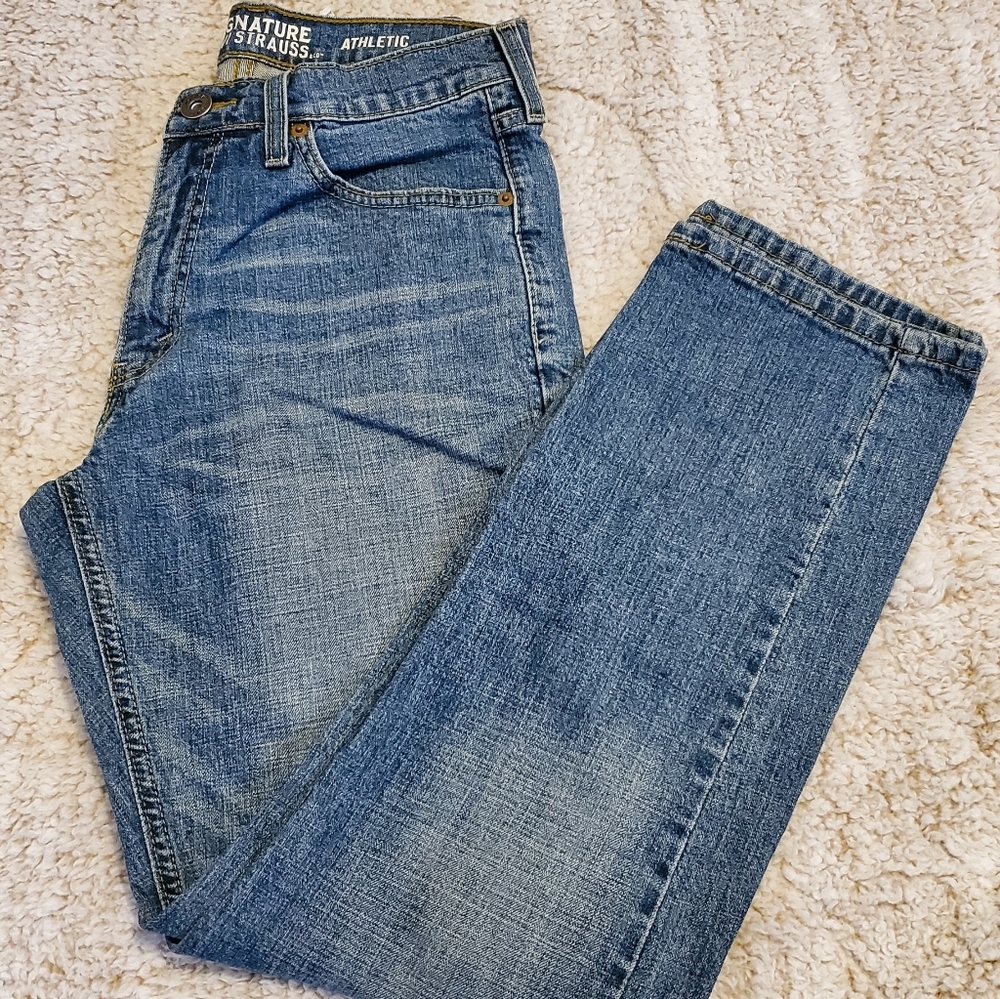 Men's Levi Jeans (29x30)